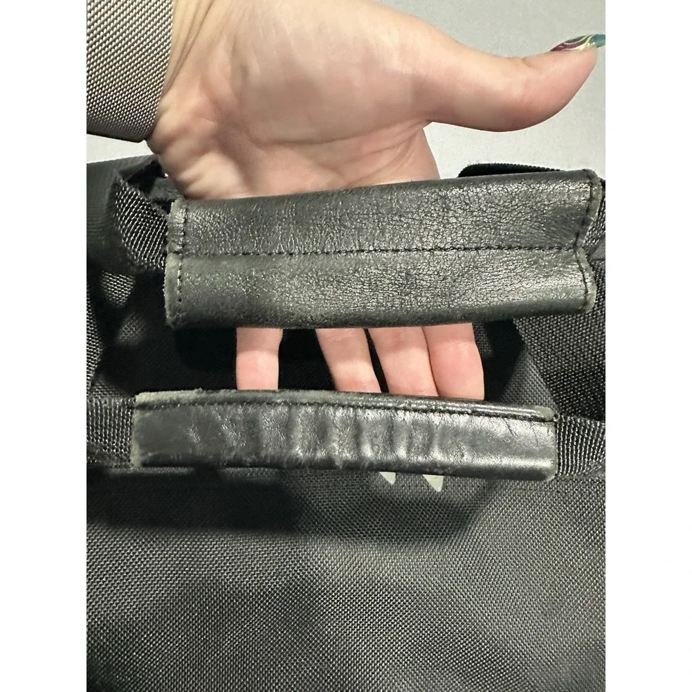 North Face Black Messenger‎ Bag Laptop Strap & Handles